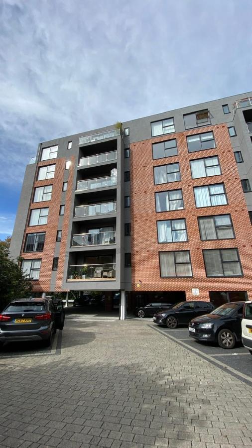 Modern Central Flat With Balcony & Free Parking On-Site Bournemouth Exterior foto